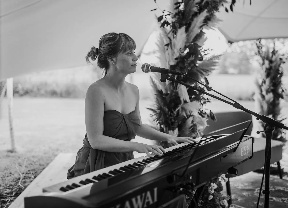 jules music live zang en piano bij de trouwceremonie weddingfair