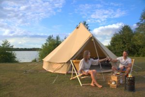 luxe tent huren met bedden voor bruiloft en feest