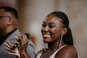 colored by design asther tauwnaar zangeres